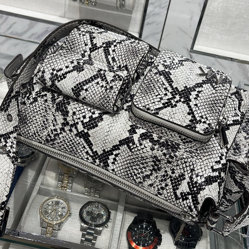 MICHAEL KORS Dakota Medium Snake Embossed Leather Pocket Shoulder Bag
ALUMINUM - Picture 9 of 16